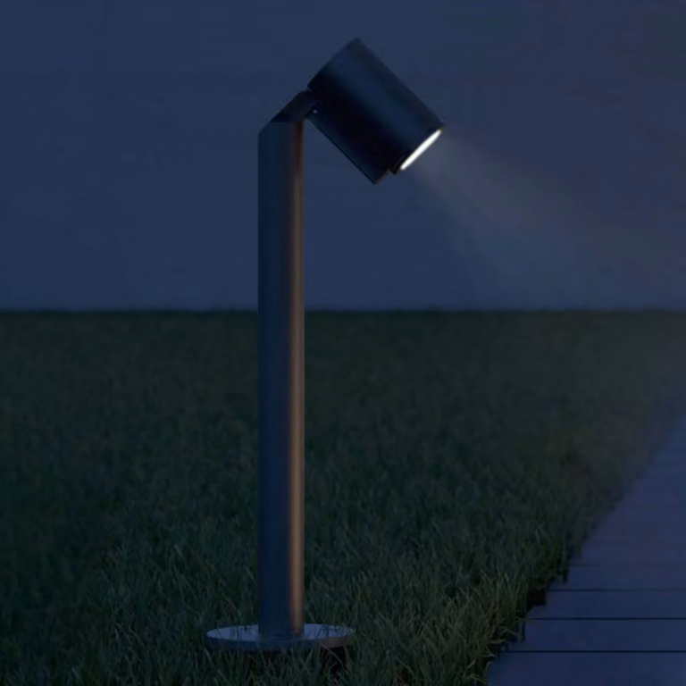Lámpara de pie LED Steinel Spot Way para jardín en color negro, ajustable y con bombilla incluida, An/P/Al: 22,6 x 14 x 57,2 cm