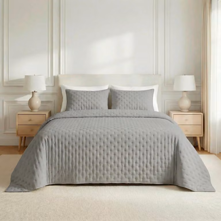 Colcha acolchada lisa de microfibra gris para cama de 280 x 270 cm