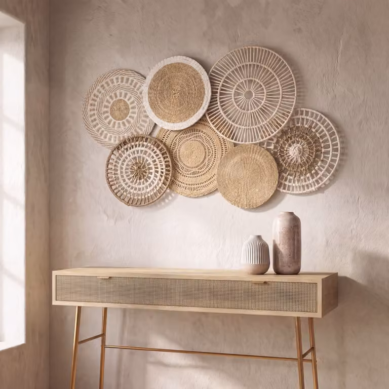 Decoración de pared textil de estilo boho con diseño geométrico abstracto de Maisons du Monde en colores beige y blanco, An: 95 cm, Al: 53 cm