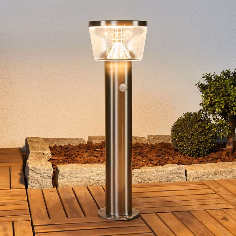 Baliza LED solar Lindby Antje con detector de movimiento, IP44, en aluminio y acero inoxidable color gris y plata