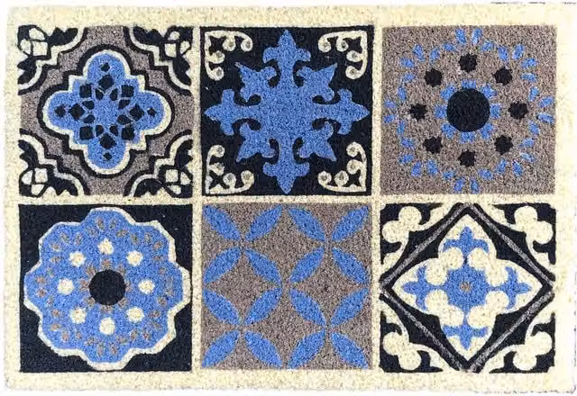 Alfombra rectangular Tapis Benoit con diseño gráfico en azul y materiales de PVC y coco para adultos