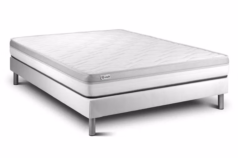 Conjunto de somier de madera y colchón de espuma Vital Relax en color blanco, An/P: 150 x 190 cm