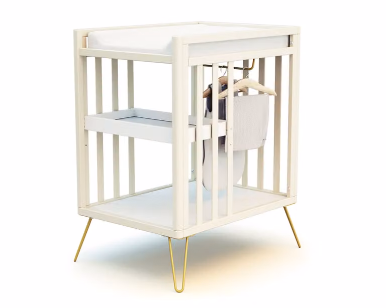 Cambiador Jurababy de madera y metal con 2 estantes en color blanco y amarillo