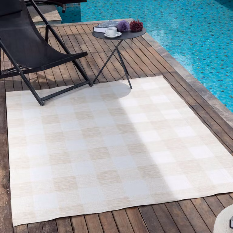 Alfombra Livabliss de cuadros para exterior e interior en color beige, An x Al: 160 x 213 cm