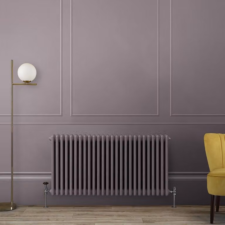 Radiador de columnas horizontal Regent de Hudson Reed en color morado Dahlia Purple, An/Al: 119 x 50 cm