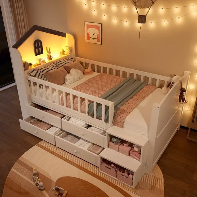 Cama semialta infantil MODENVIE de pino y MDF en color blanco con 4 cajones, escalera con estantes, luz LED integrada y estructura de casa, An/P/Al: 90 x 200 x 120 cm