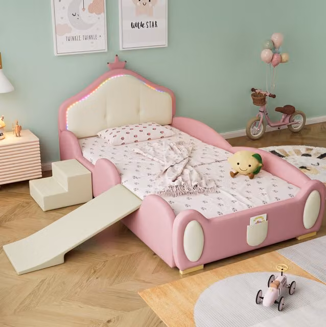 Cama infantil Mivray tapizada en rosa y beige con tobogán, escalera e iluminación LED, An/P/Al: 90 x 200 x 210 cm