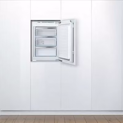 Congelador vertical integrable Bosch GIV11AFE0 de 72 l con tecnología Low Frost y función de congelación súper en color blanco