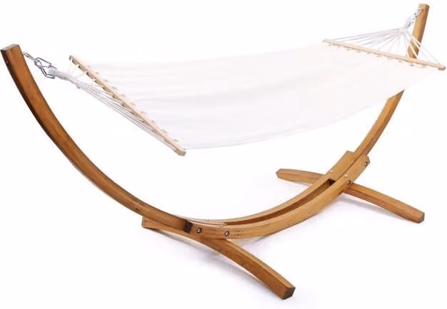 Hamaca de madera Dallas de Habitat Et Jardin con lona de algodón en color beige y blanco para jardín