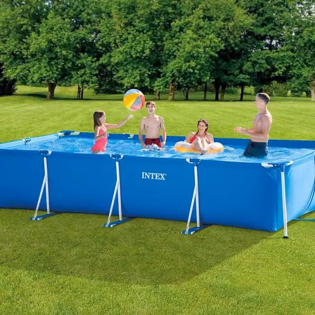 Piscina rectangular con estructura de acero Intex en azul y negro, An/P/Al: 450 x 220 x 84 cm