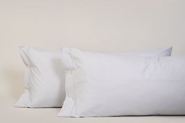 Funda de almohada Bassols de algodón egipcio de 200 hilos en blanco o gris