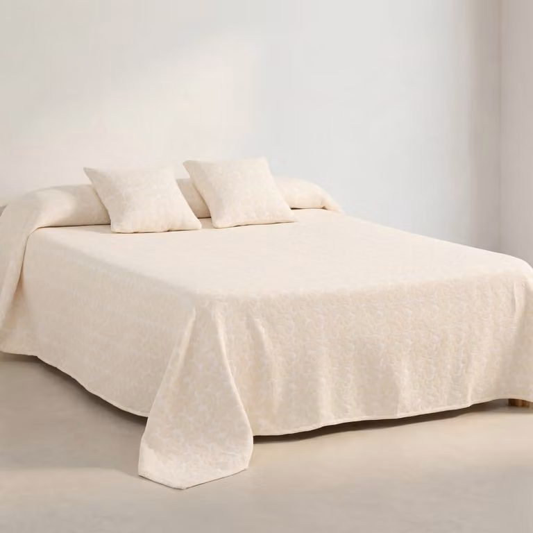 Colcha de algodón Gamusi con diseño floral jacquard en color blanco para cama de 135/140 cm, An/P/Al: 235 x 270 cm