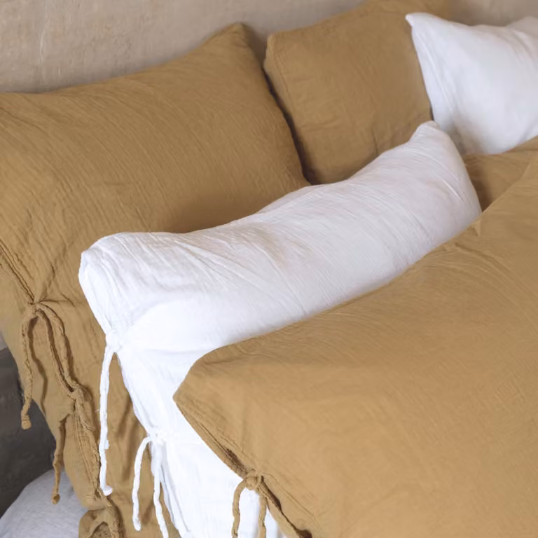 Funda de almohada de gasa de algodón Maison d'été color beige o marrón de 65 x 65 cm