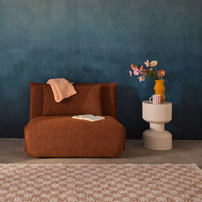 Sillón cama convertible SWEEEK de tejido borreguito color terracotta, An/P/Al: 200 x 99 x 66 cm