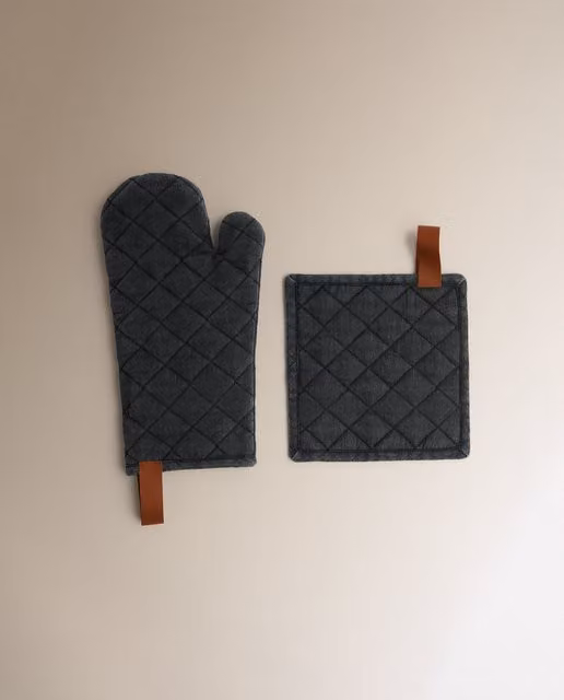 Set de manopla y agarrador Vali de Room en color gris y algodón para adultos