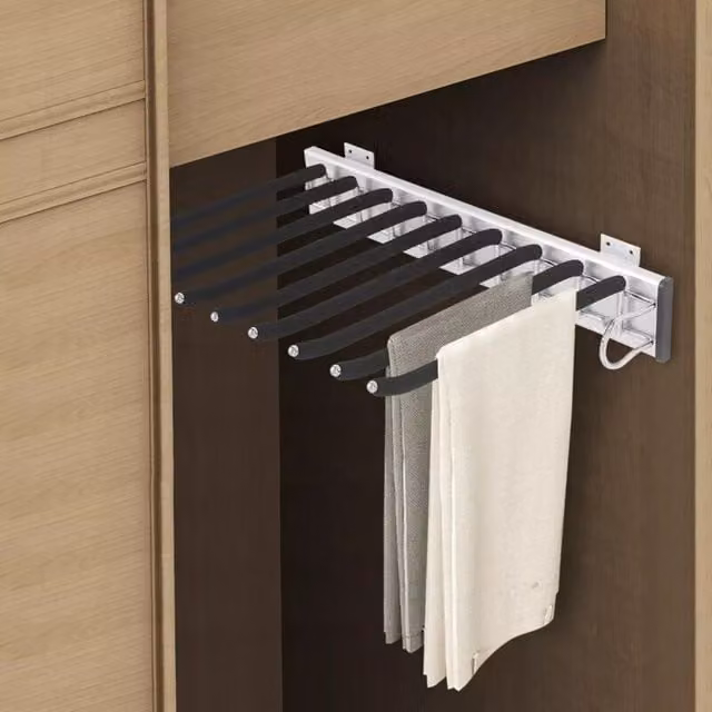 Percha deslizante para pantalones ODIPIE de metal en color negro y plata, con sistema de extracción, Longitud: 46 cm