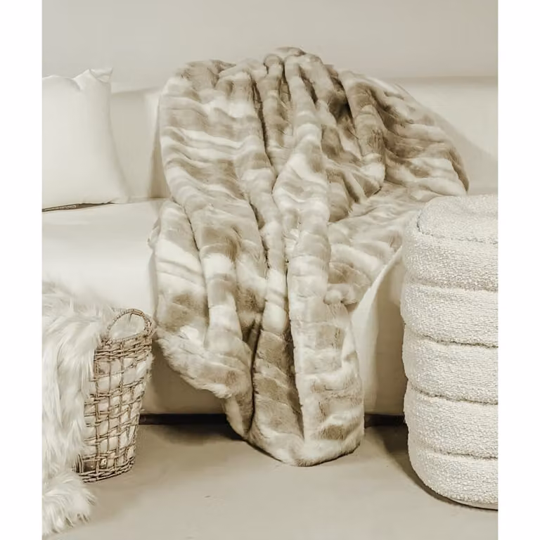 Manta de piel sintética fluffy beige MX HOME