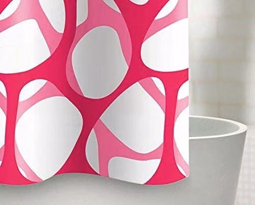 Cortina Gedy con diseño gráfico en color coral y rosa, fabricada en poliéster con ojales, An/Al: 120 x 200 cm