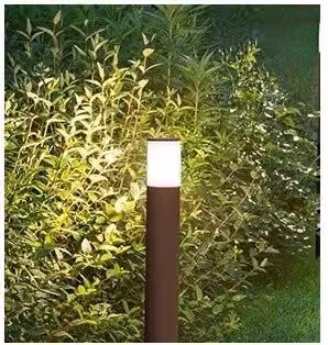 Bolardo de jardín Cigar de Perenz en color marrón, con bombilla E27 máx. 20 W e IP54, fabricado en aluminio y acero corten, Altura: 50 cm