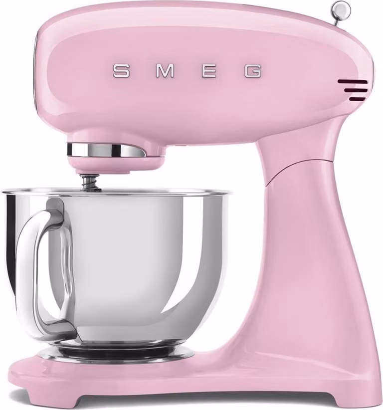 Batidora de pie Smeg SMF05PKEU en color rosa con bol de acero inoxidable de 4,8 litros para amasado, mezclado y batido