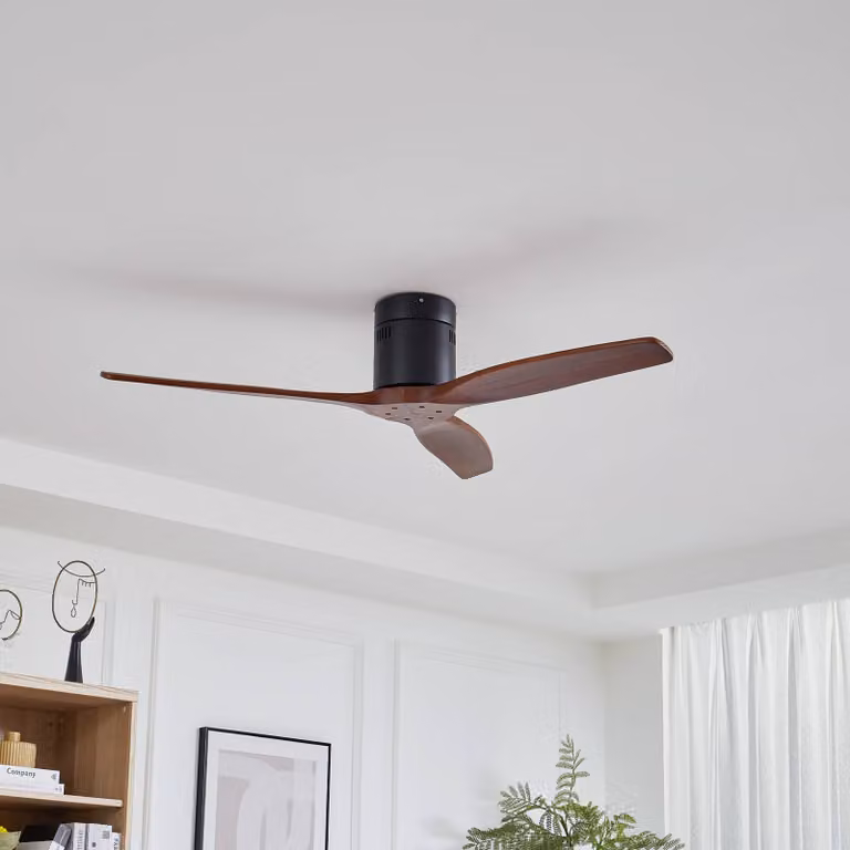 Ventilador de techo Lucande Vindur en negro y madera con mando a distancia y temporizador