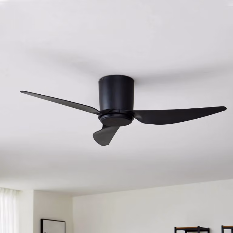 Ventilador de techo IKEA Lindby Aulo en color negro, diseño moderno de metal y plástico, Ø 123 cm