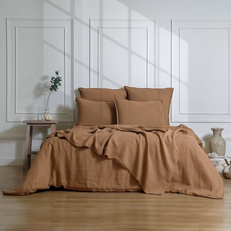 Juego de cama de lino Febronie color marrón con funda nórdica de 240 x 220 cm y fundas de almohada de 65 x 65 cm