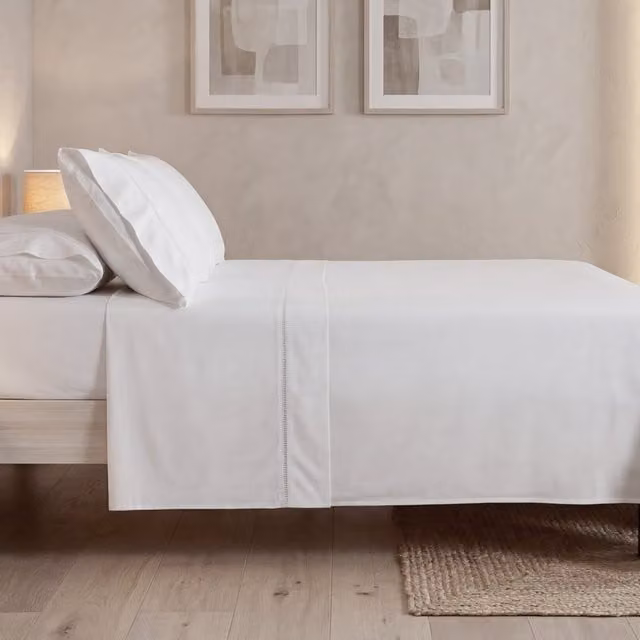 Juego de sábanas de algodón percal 200 hilos Manterol color blanco para adultos con sábana bajera elástica y fundas de almohada An/P/Al: 140 x 200 cm y 50 x 70 cm
