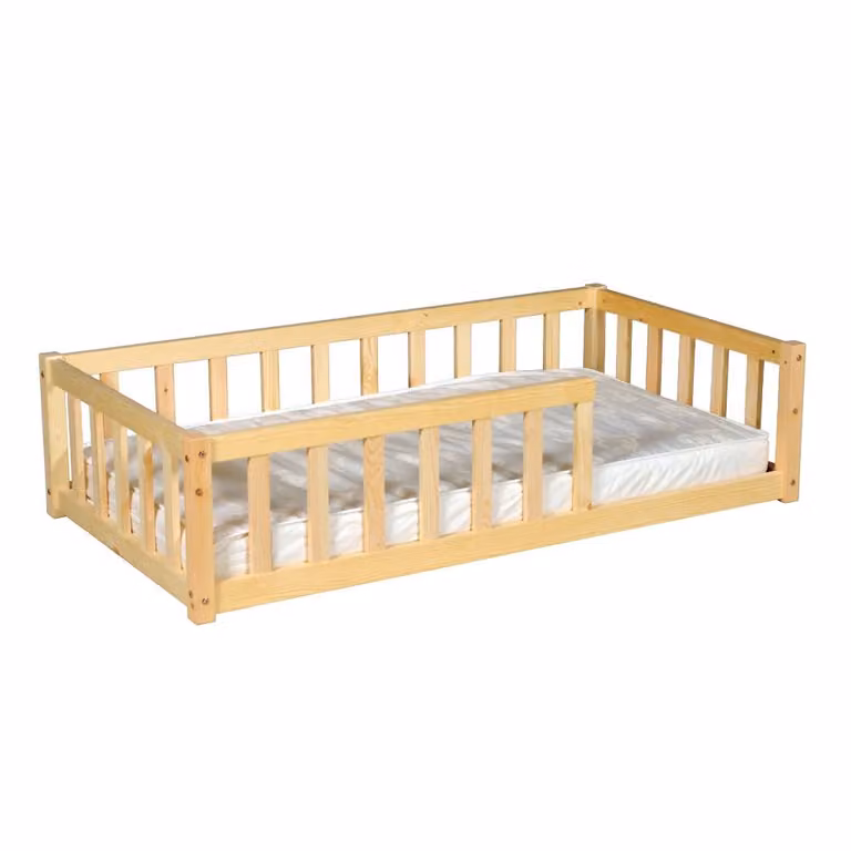 Cama infantil Weber Industries de madera de pino con somier y colchón, estilo escandinavo, colores blanco y beige, An/P/Al: 146 x 70 x 35,5 cm