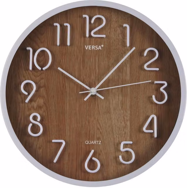 Reloj de pared analógico moderno VERSA de plástico marrón, Al 30 cm x An 30 cm x P 4 cm