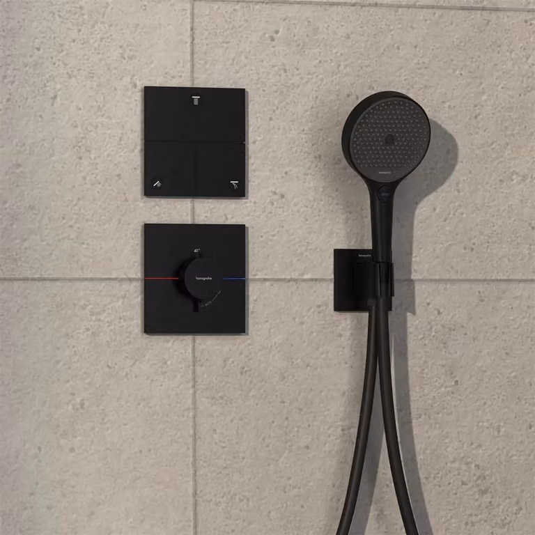Termostato empotrado para ducha y bañera Hansgrohe ShowerSelect Comfort E en negro mate con SafetyStop y 3 funciones