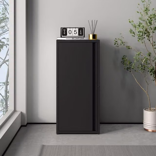 Armario de oficina Burlöv de en.casa con estantes regulables, 1 puerta y 3 compartimentos en acero negro, An/P/Al: 88 x 40 x 35 cm