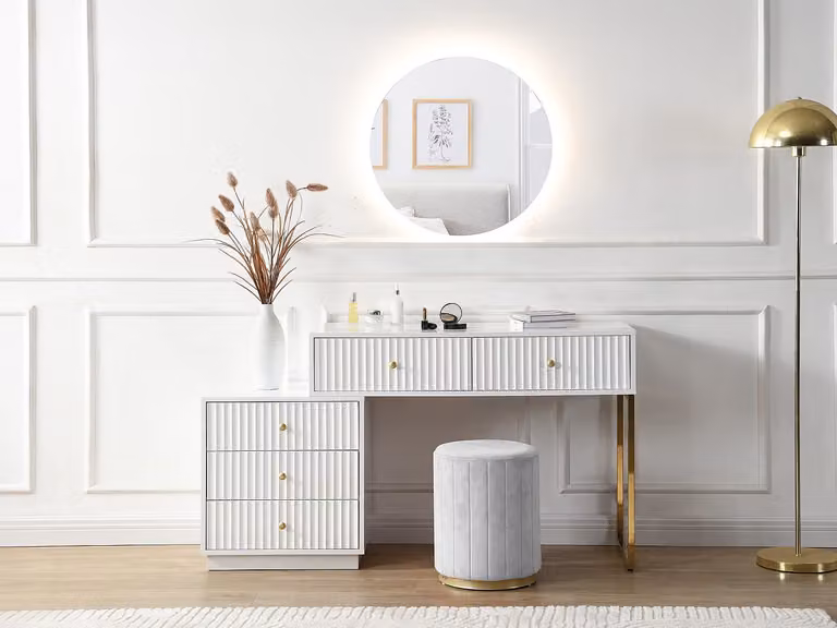 Tocador con espejo LED y 5 cajones de VENTE-UNIQUE en blanco y dorado, An/P/Al: 110 x 40 x 75 cm