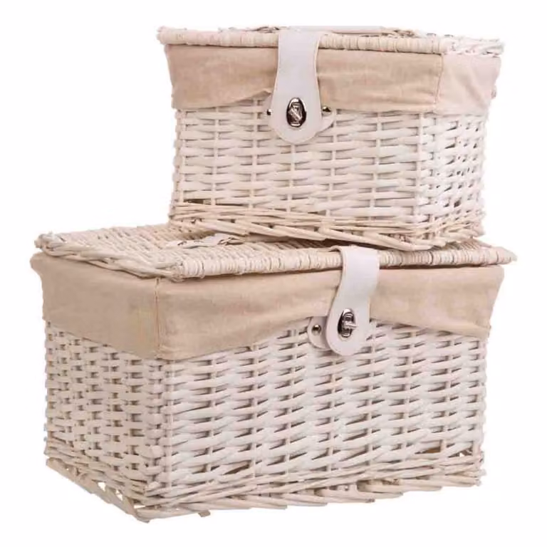 Set de 3 baúles de mimbre Wanderlust blancos con tapa y diseño de tejido abierto para tu salón o dormitorio