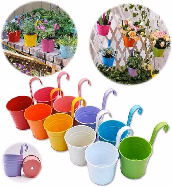 Set de 10 macetas colgantes de acero galvanizado ODIPIE en colores surtidos con orificio de drenaje y gancho extraíble