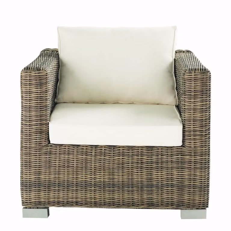 Sillón de exterior moderno Maisons du Monde en aluminio con resina reciclada y cojines resistentes a la intemperie en color gris