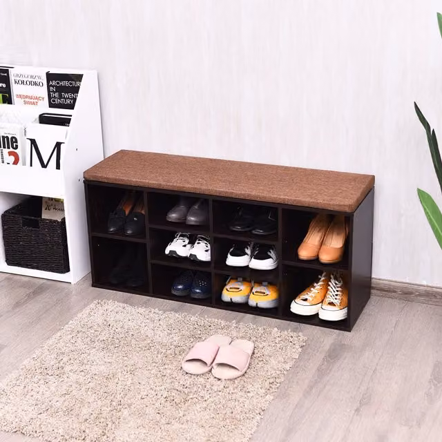 Banco zapatero NORTHIX de madera marrón con cojín de lino y estantes ajustables