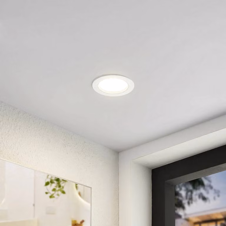 Set de 10 lámparas LED empotrables Arcchio Milaine en color blanco y acabado ópalo, atenuables y aptas para cuarto de baño