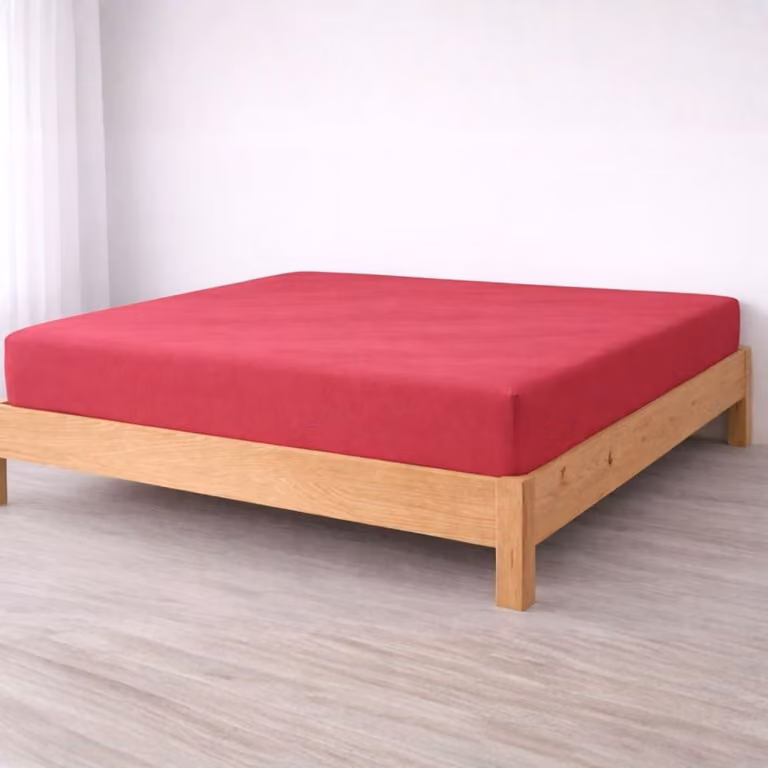Sábana bajera de fresa Donegal Collections en algodón 100% con elástico, color rosa y rojo, An/P/Al: 120 x 190 x 30 cm
