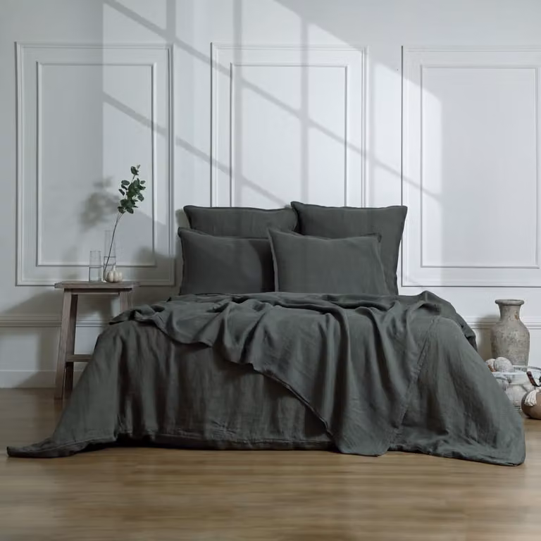 Juego de cama de lino Febronie color verde, incluye funda nórdica de 260 x 240 cm y fundas de almohada de 65 x 65 cm