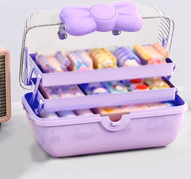 Caja organizadora de tres niveles Infinite de plástico color morado con tapa transparente y compartimentos ajustables para escritorio o accesorios An/P/Al: 27,5 x 15 x 14,5 cm