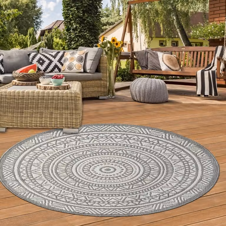 Alfombra redonda de exterior Teppich-Traum con diseño de mandala étnico en gris y blanco, resistente a los rayos UV y de fácil cuidado, Diámetro: 120 cm