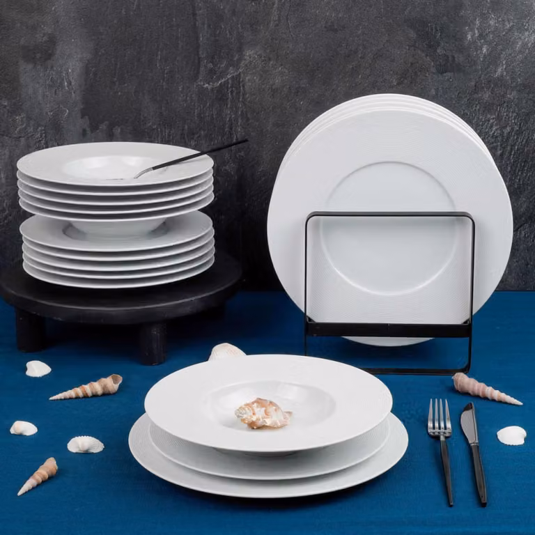 Juego de vajilla de porcelana Médard de Noblat de 18 piezas en color blanco