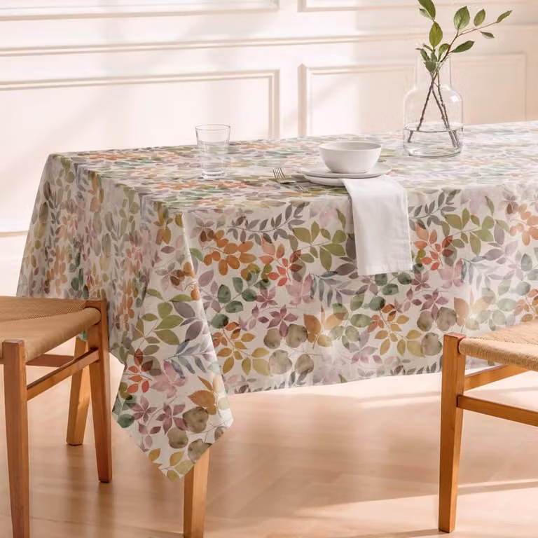 Mantel de algodón antimanchas con estampado floral mediterráneo multicolor en color verde, 155 x 155 cm