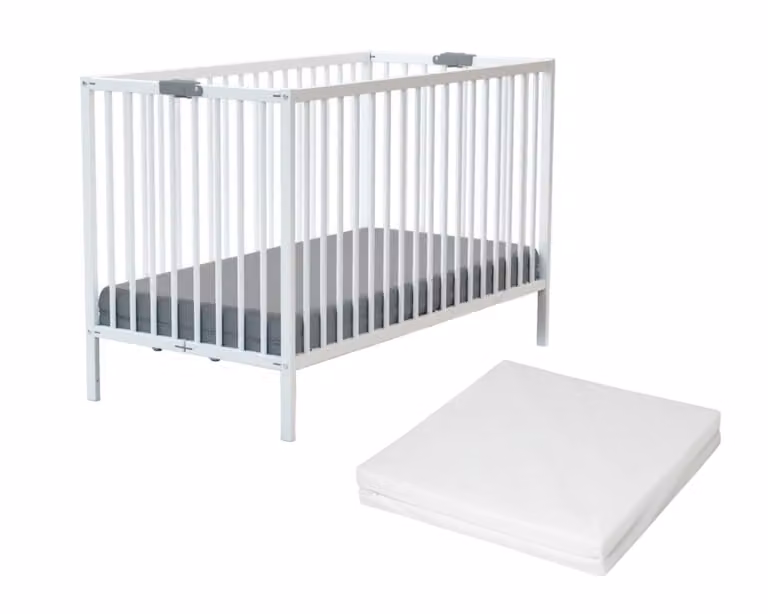 Cama de bebé plegable Webaby de madera de haya con colchón blanco An/P/Al: 124 x 64,5 x 82 cm