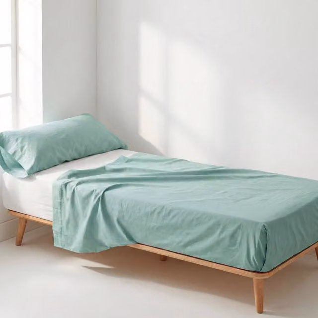 Juego de sábanas Basic Kids de 2 piezas en color verde, compuesto por sábana bajera y funda de almohada de algodón, An/P: 180 x 150 cm