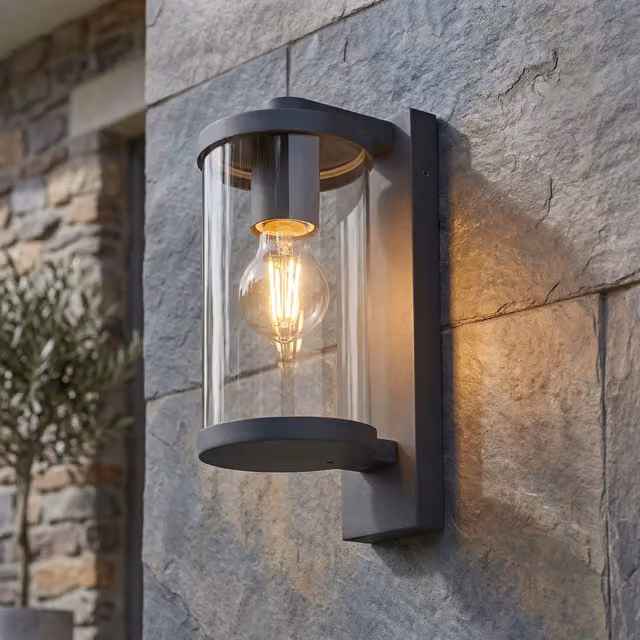 Aplique de pared Rabalux estilo industrial en aluminio y cristal color gris con casquillo E27 e IP65