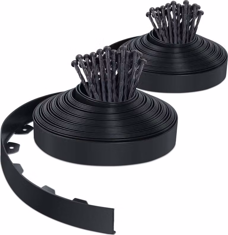 Borde de jardín flexible Vounot de PVC negro para césped y jardines ornamentales con 80 anclajes, longitud: 40 m, altura: 5 cm