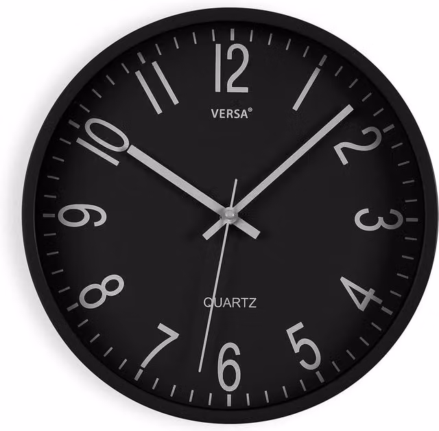 Reloj de pared analógico silencioso y moderno VERSA en color negro, redondo, de plástico, An/Al/P: 30 x 30 x 4,3 cm
