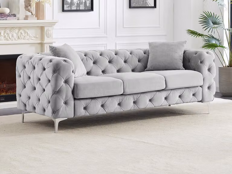 Sofá Chesterfield de 3 plazas Vente-Unique en terciopelo gris, An: 220 cm, Al: 91 cm, P: 76 cm